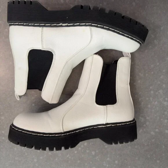 Sincerely Jules Boots - Picture 3 of 8